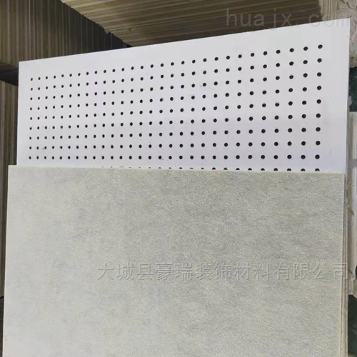 岩棉穿孔吸音板用於電梯井牆麵，隔音。